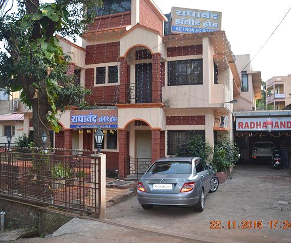 Radhanand Holiday Home Maharashtra Panhala entrance