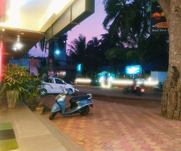 Silver Waves Hotels And Resorts Morjim Goa Goa exterior view