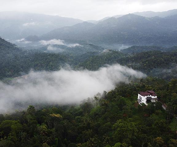 Viceroy Luxury Mountain Resort Kerala Munnar surrounding environment