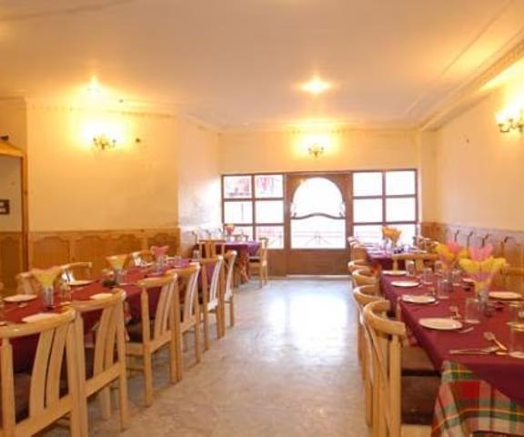 Clifftop Club Uttaranchal Joshimath Food & Dining