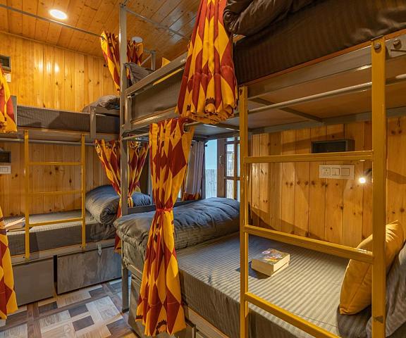 Whoopers Boutique Kasol  Himachal Pradesh Kasol Bed in 4-Bed Mixed Dormitory Room