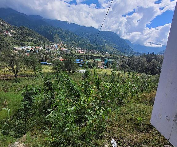 Wonder Hill Inn Sikkim Lachung view