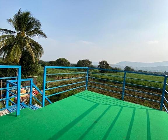 Ingawalefarmhouse (Agro tourism Maharashtra Satara Double Room with Balcony (2 Adults + 1 Child)