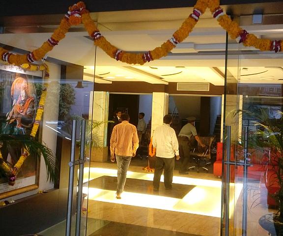 loharkar  family hotel  Maharashtra Nagpur reception
