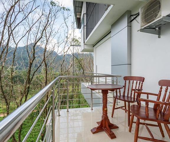 MSCB guest house Kerala Munnar balcony/terrace