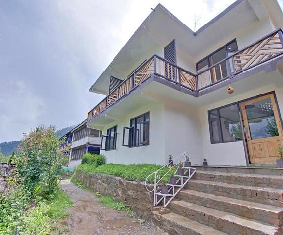Village House - A Perfect Home Stay                                                        Himachal Pradesh Manali entrance