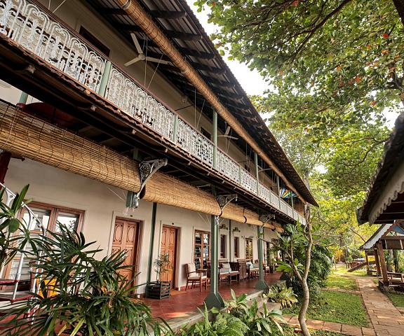 Samiira on Ashtamudi Lake Kerala Kollam Hotel Exterior