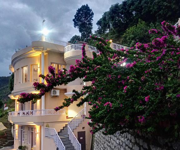 Shepherd Hills Resort Uttaranchal Chamba exterior view