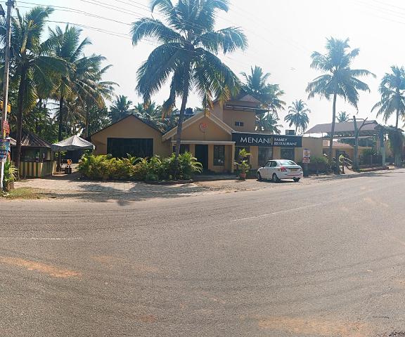 Pearlspot Hotel Kerala Kumarakom exterior view