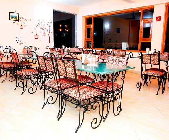 Hotel Avlokan - Near Kainchi Dham Mandir Uttaranchal Nainital restaurant