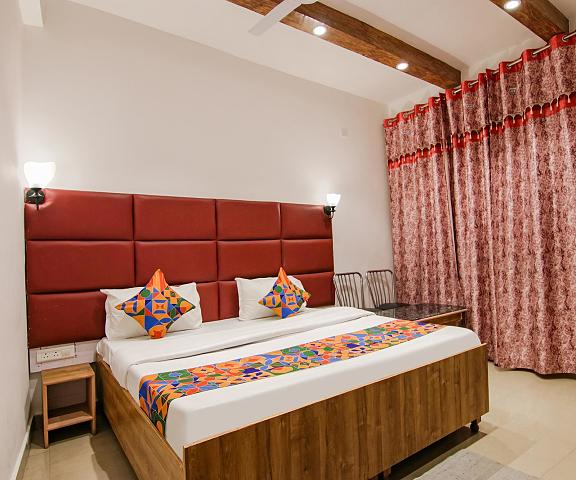 FabHotel Grover Himachal Pradesh Kangra Deluxe Room