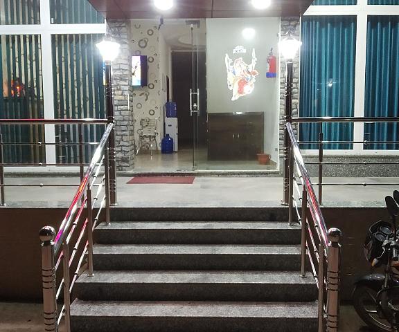 Hotel NV Palace Uttar Pradesh Vrindavan entrance