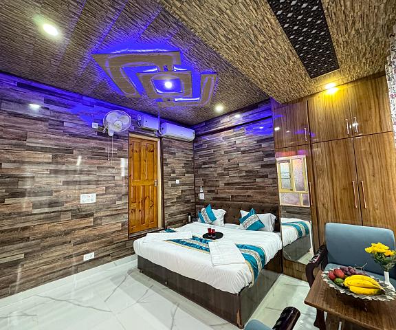 Aasariya Hotel and Restaurant Jammu and Kashmir Gulmarg bedroom