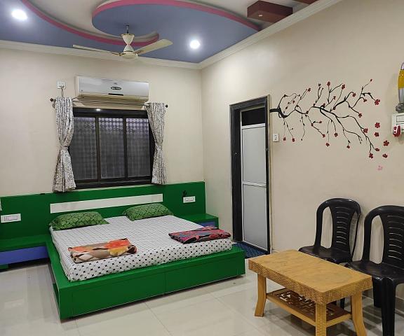 Sachin home stay Maharashtra Chiplun bedroom