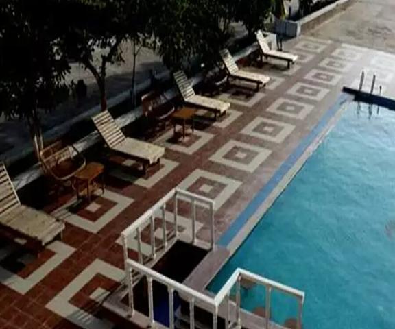 Etranger Resorts Bihar Aurangabad Pool