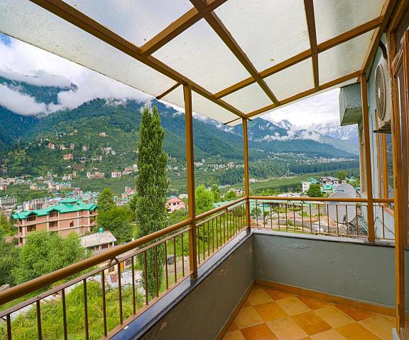 The Byke Neelkanth Hotel Himachal Pradesh Manali balcony/terrace