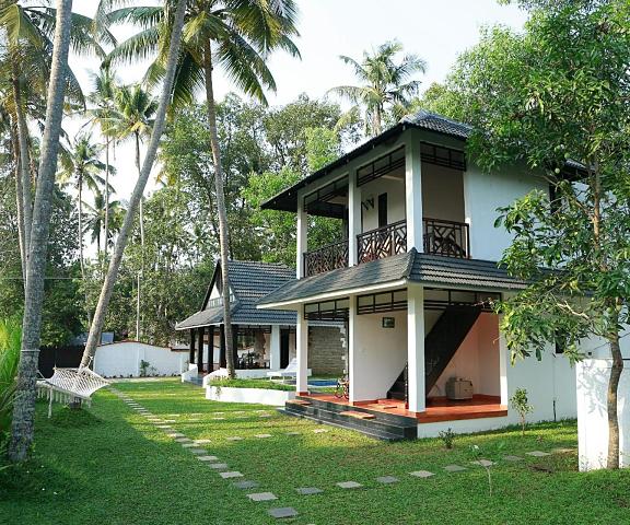 Mayas Beach House - Boutique Serviced Villa Kerala Alleppey garden