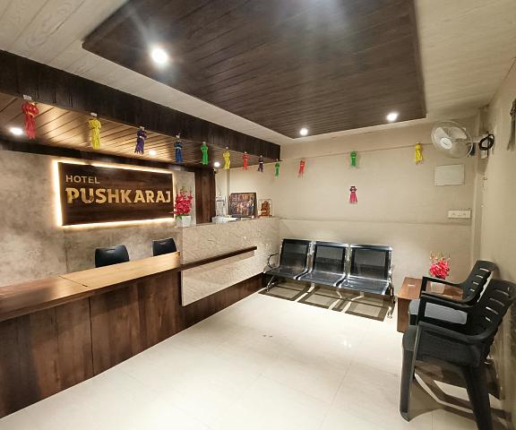 Hotel Pushkaraj Maharashtra Mahabaleshwar lobby