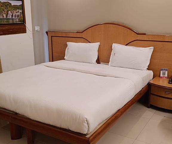Hotel Woodland Kolhapur 3 Star Hotel Maharashtra Kolhapur Deluxe Room with Air Conditioning