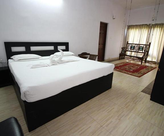 Mount 'n' Mist Hotel Tamil Nadu Ooty Two Bedroom Apartment