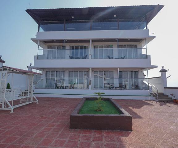 AR Villa Maharashtra Mahabaleshwar exterior view