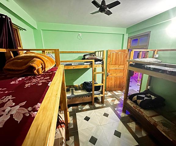 Ohana Cafe & Homestay Himachal Pradesh Kasol Bed in 6-Bed Mixed Dormitory Room