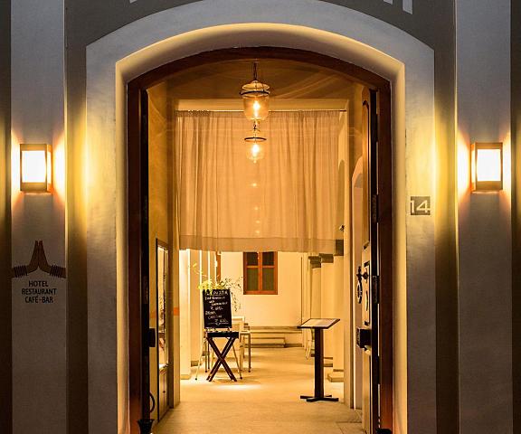 Villa Shanti Pondicherry Pondicherry entrance