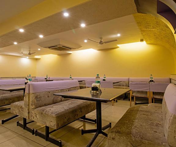 Treebo Trend Suvarna Comforts Karnataka Hassan restaurant