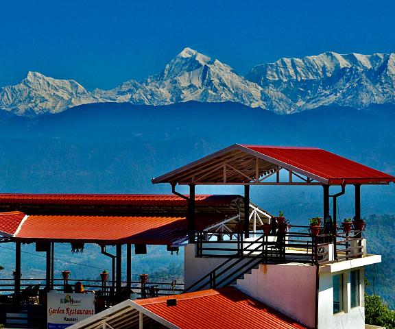 Uttarakhand Resort Uttaranchal Kausani lobby