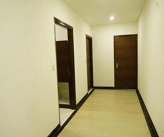 Hotel Shiraaz 3 Punjab Mohali lobby