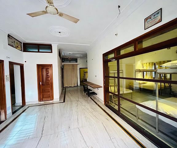 Batra Guest House Uttar Pradesh Varanasi 8 Bed Dormitory