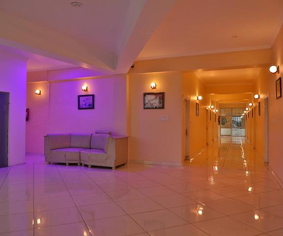 Hotel Drona Palace Uttaranchal Kashipur lobby