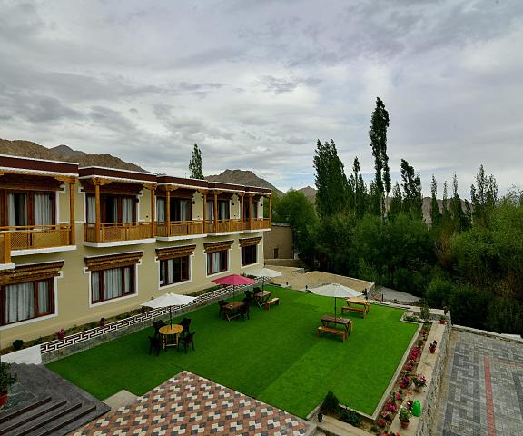 HOTEL ZYPHER LADAKH Jammu and Kashmir Leh garden