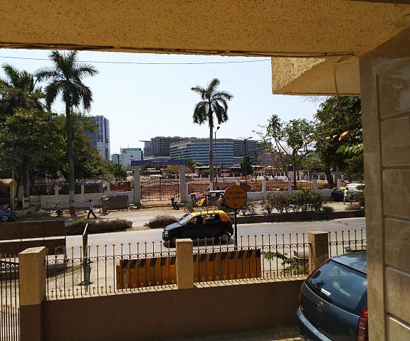 La Hotel Metro Maharashtra Mumbai exterior view