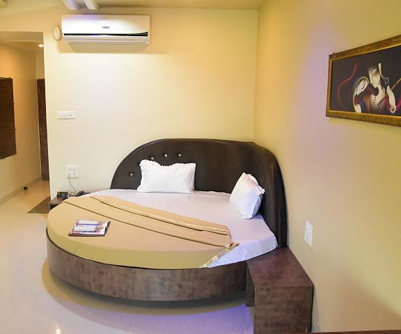 Hotel Shriji Resorts Madhya Pradesh Chhindwara Suite
