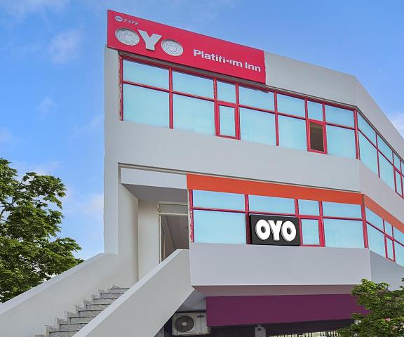 OYO Hotel Platinum Inn Chandigarh Chandigarh entrance