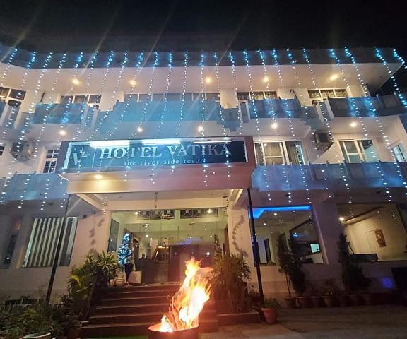 Hotel Vatika the Riverside Resort  Himachal Pradesh Palampur entrance