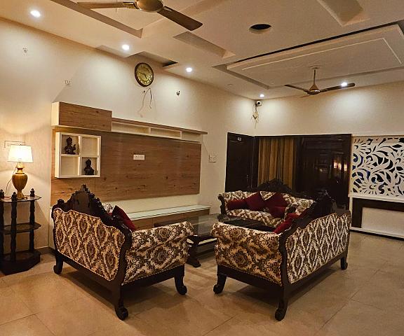 Hotel signature villa  Haryana Sonipat executive lounge