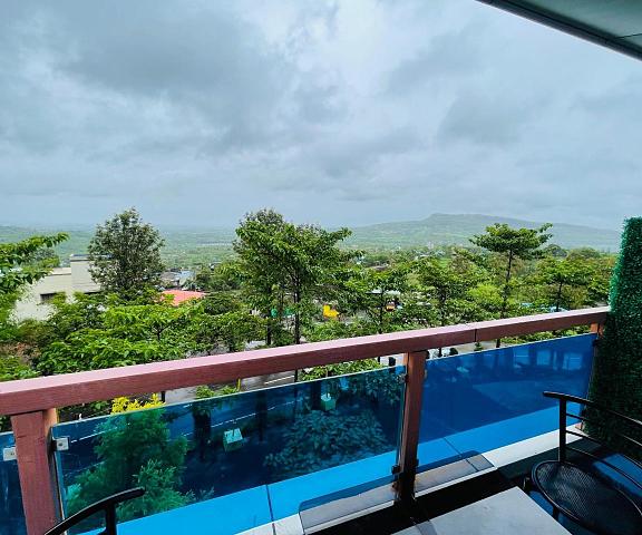 Natural resort panhala Maharashtra Panhala balcony/terrace