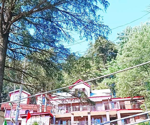 Karan Resort Jammu and Kashmir Patnitop exterior view