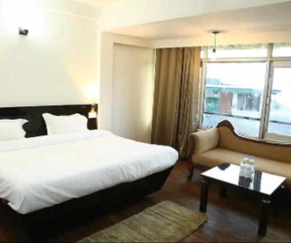 Hotel Park Uttaranchal Mussoorie Luxury Room