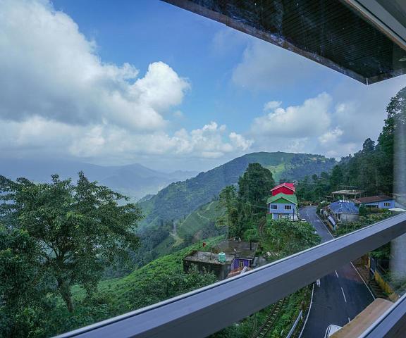 Summit Bougainvillea Tea Resort West Bengal Kurseong King Room with Mountain View