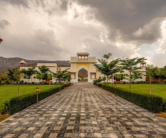 Hukamgarh - A Luxury Boutique Resort Rajasthan Mandawa entrance