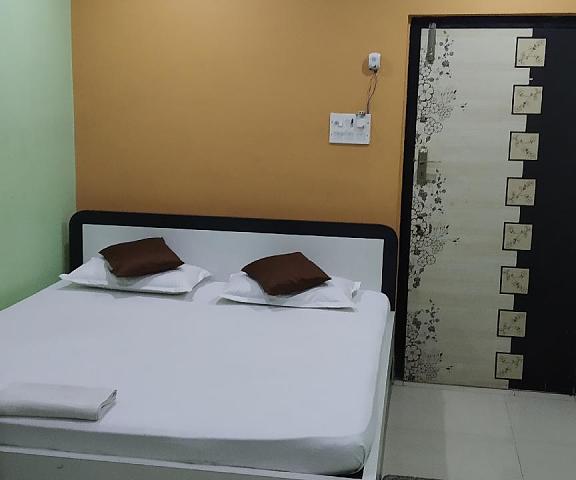 Hotel Gitanjali Tamil Nadu Kanyakumari bed
