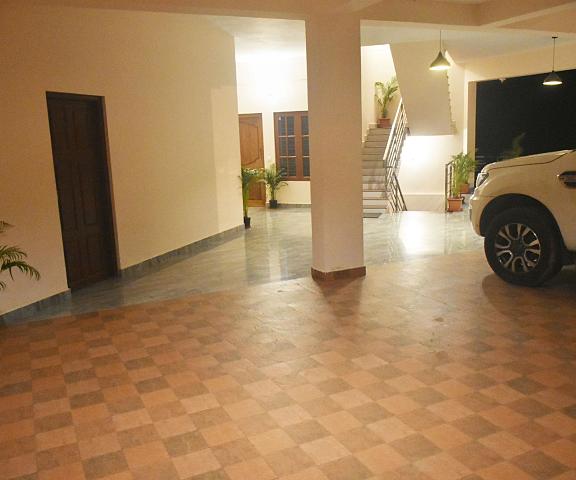 Hotel Airavata Karnataka Coorg parking lot