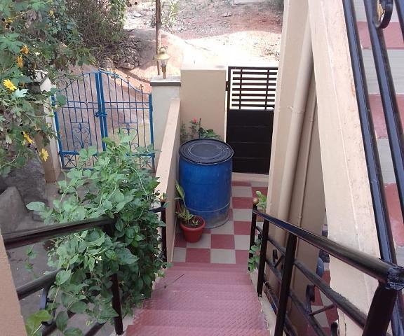 Vinayaka Homestay Karnataka Hampi exterior view