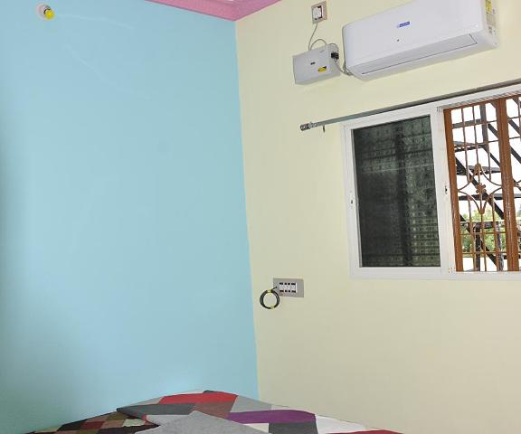 Vinayaka Homestay Karnataka Hampi Double Air Conditioning with Balcony