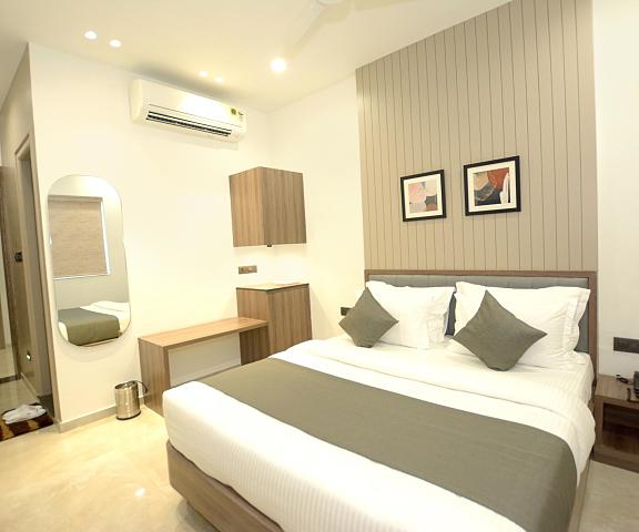 FabHotel Rama Inn Gujarat Anand Deluxe Room