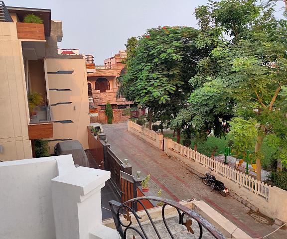 Karta Purakh an Ayurvedic Stay Punjab Amritsar balcony/terrace