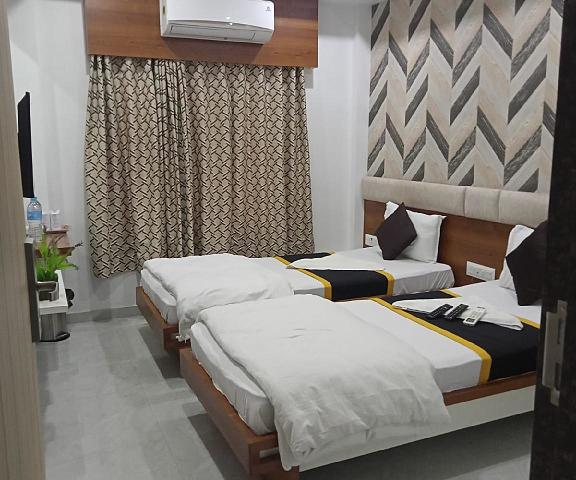 Hotel Fun City (Pure Veg) Gujarat Surat Premier Room